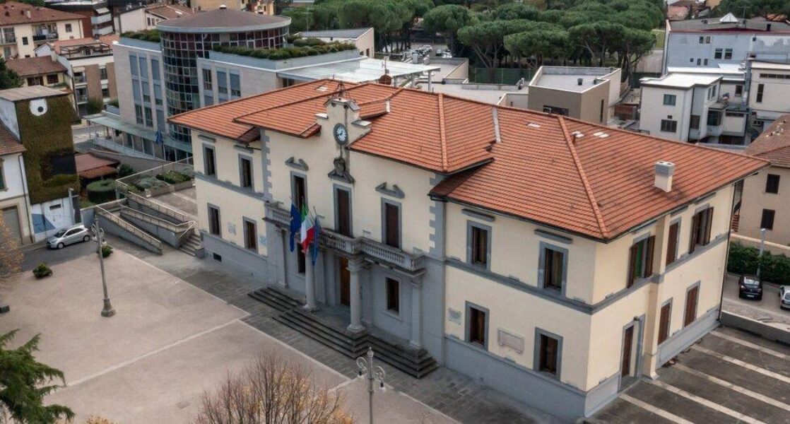 Ed pubb amminist C2329 1